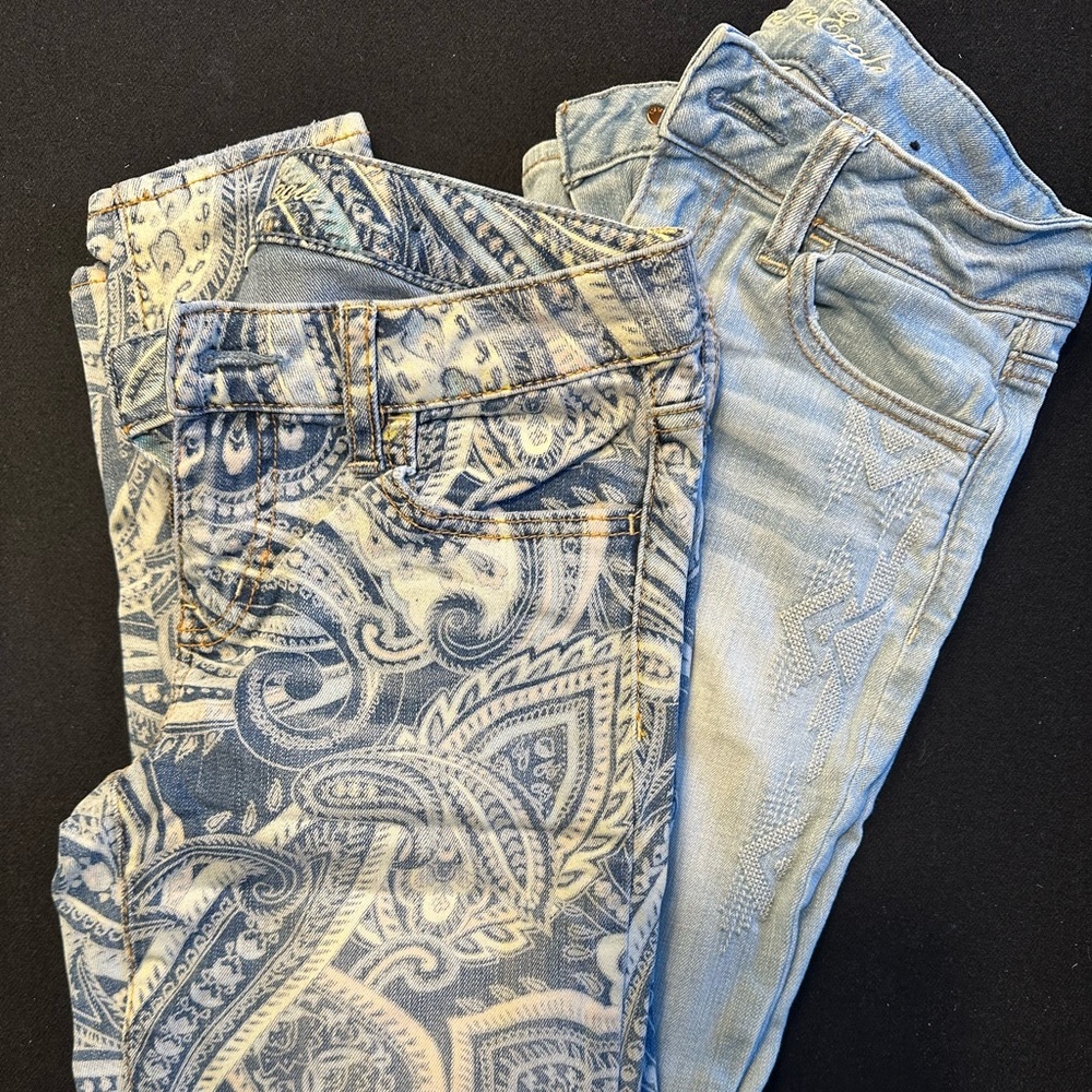 Stylish and Fun American Eagle Paisley and Light Blue Women’s Jeans $15 per pair